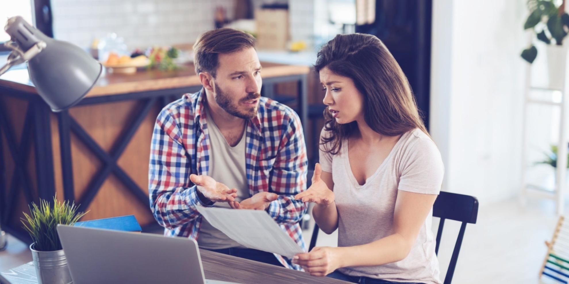 Реальный процесс работы команды Caltronex над стратегией продвижения в социальных сетях